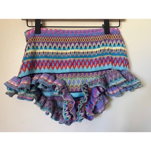 SHEIN Pants - Chevron Knit Ruffle Hem Shorts Boho Festival Style Size L